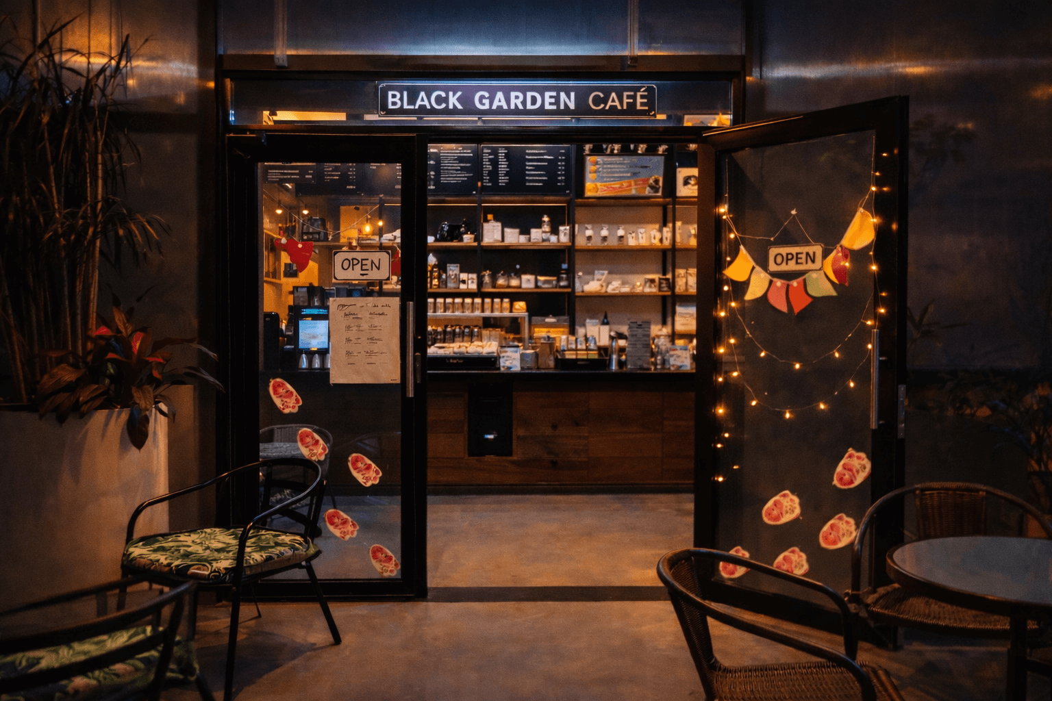 Black Garden Café